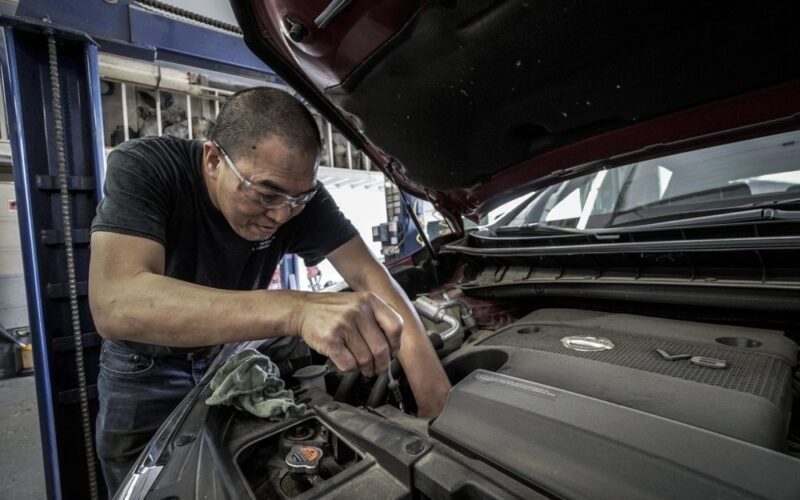 découvrez comment choisir le meilleur service de dépannage voiture à paris. obtenez des conseils pratiques pour trouver une assistance rapide et fiable qui répond à vos besoins, afin de garder votre véhicule en parfait état.
