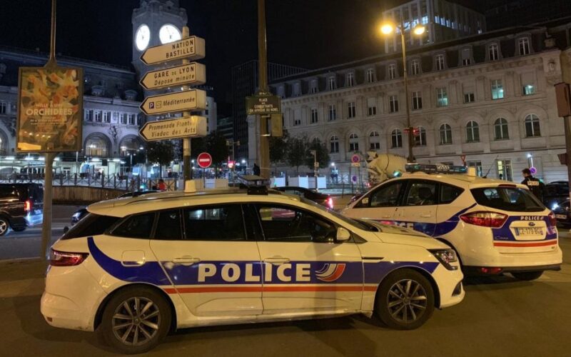 signalez un abus concernant un dépanneur à paris 16 facilement et efficacement. protégez vos droits et assurez une intervention rapide pour des services de qualité. découvrez nos conseils pratiques et informez-vous sur les démarches à suivre.