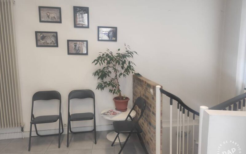 découvrez notre service de dépannage local à paris, professionnel et rapide, pour tous vos besoins en urgence. que ce soit pour des réparations électriques, plomberie, ou autres, notre équipe est à votre disposition 24/7 pour garantir votre tranquillité d'esprit.