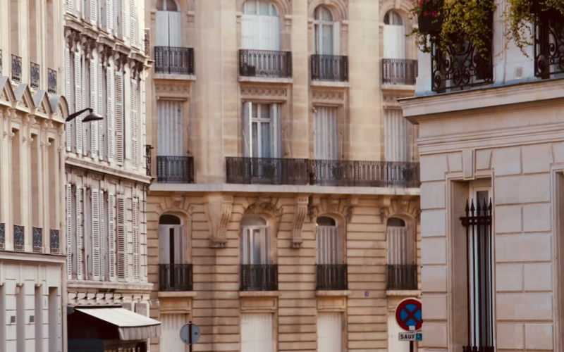 découvrez les meilleurs dépanneurs du 16ème arrondissement de paris, prêts à intervenir rapidement pour tous vos besoins en dépannage, que ce soit en plomberie, électricité ou serrurerie. service fiable et disponible 24/7.