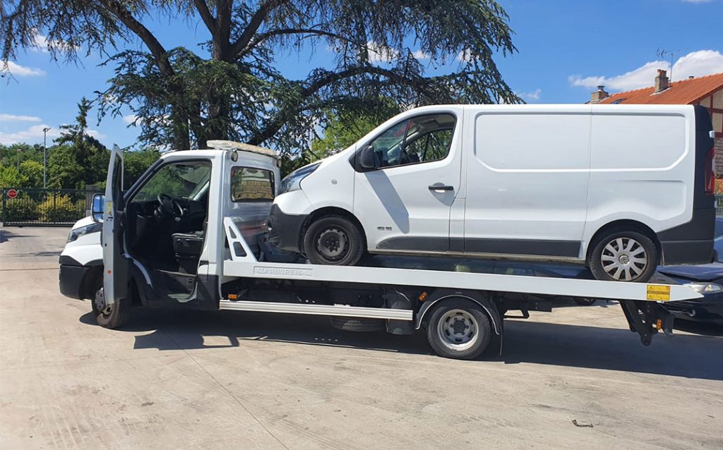 découvrez notre sélection d'avis sur les dépanneurs automobiles pour vous aider à choisir le meilleur service en cas de panne. lisez les retours d'expérience des clients et faites le bon choix pour vos réparations et dépannages.