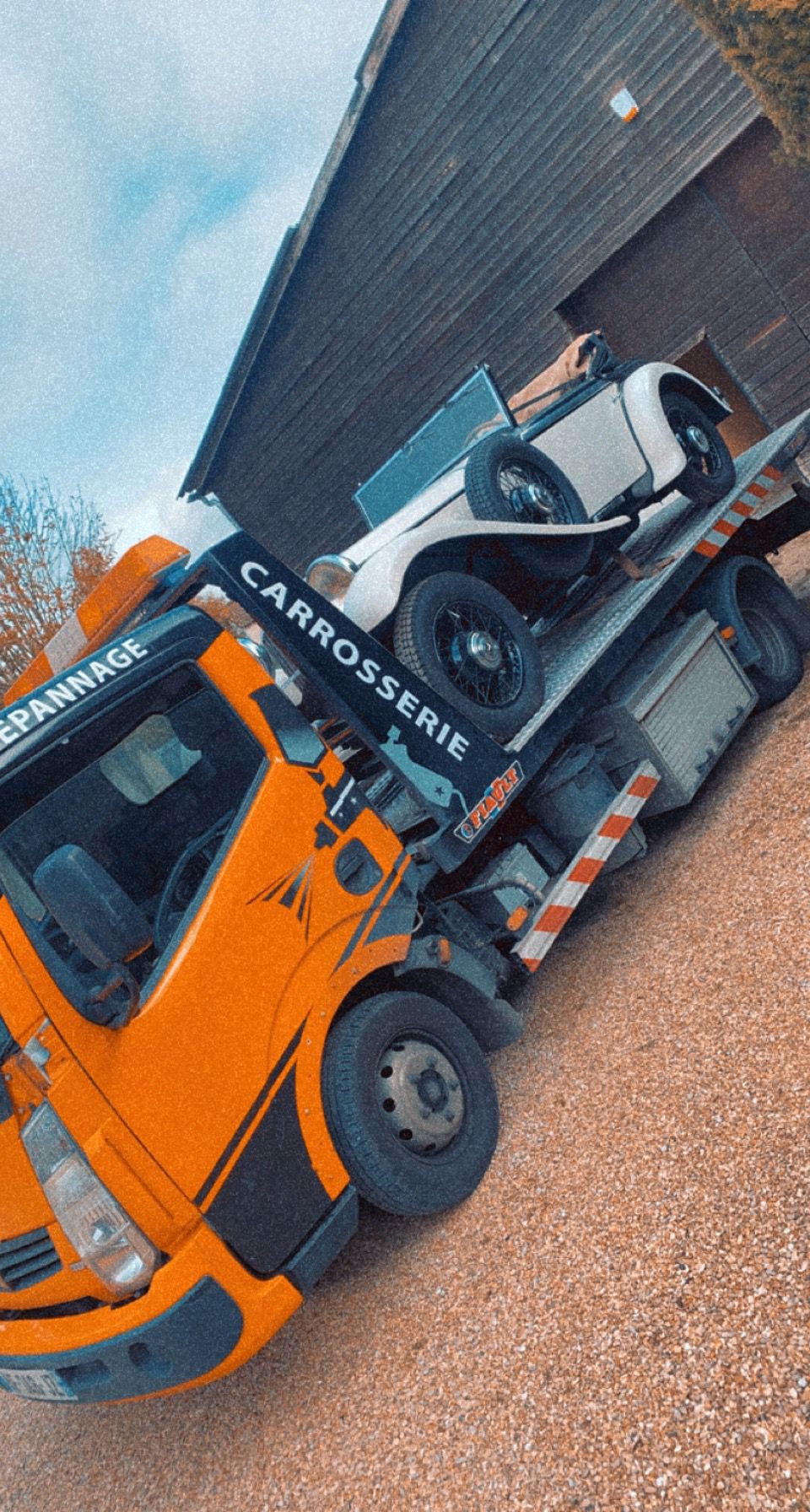 découvrez les avis sur les dépanneurs auto près de chez vous. trouvez des recommandations fiables, comparez les services et choisissez le meilleur dépanneur pour vos besoins en dépannage automobile.