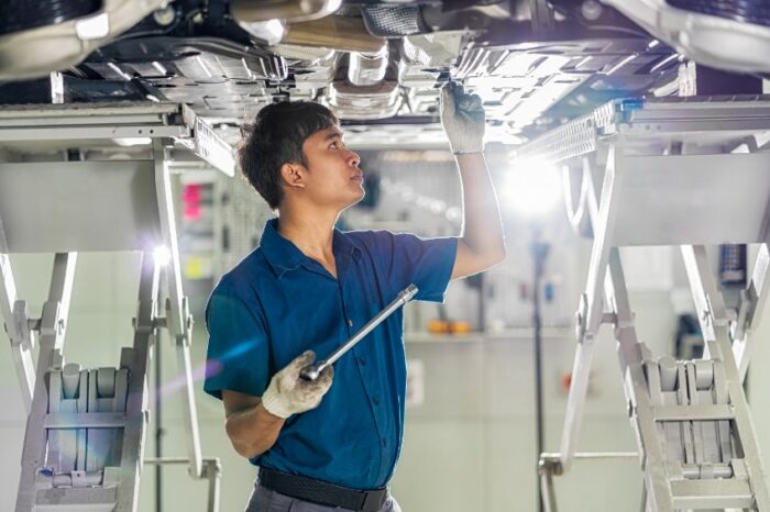 découvrez nos conseils pratiques pour le dépannage de votre voiture. apprenez à gérer les pannes courantes, à effectuer des réparations simples et à retrouver votre mobilité rapidement. roulez en toute sérénité grâce à nos astuces de professionnels.