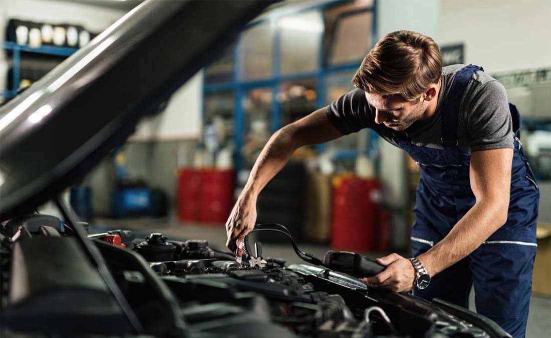 bénéficiez d'un service de dépannage auto rapide et efficace, disponible 24/7. que ce soit pour une panne mécanique, une crevaison ou une batterie déchargée, notre équipe professionnelle est là pour vous aider où que vous soyez.