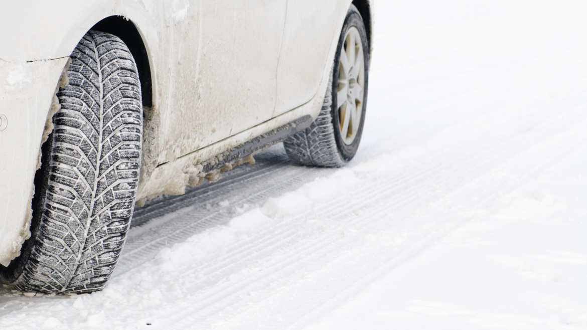 obtenez le meilleur dépannage auto hiver pour garantir votre sécurité sur la route. nos experts sont là pour vous aider avec des services rapides et fiables, que ce soit pour une batterie déchargée, des pneus neige ou tout autre problème. restez serein cet hiver !