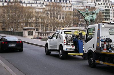 découvrez nos services de dépannage auto à paris, disponibles 24/7 pour vous aider en cas de panne ou d'accident. notre équipe de professionnels expérimentés est prête à intervenir rapidement, où que vous soyez dans la ville. confiance, rapidité et efficacité au rendez-vous !