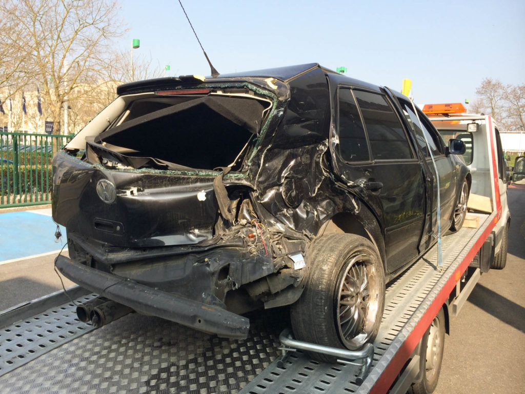 besoin d'un dépannage auto à paris ? notre service rapide et fiable est là pour vous aider 24/7. que ce soit une panne, un accident ou une crevaison, nos professionnels expérimentés interviennent rapidement pour vous remettre sur la route en toute sécurité.