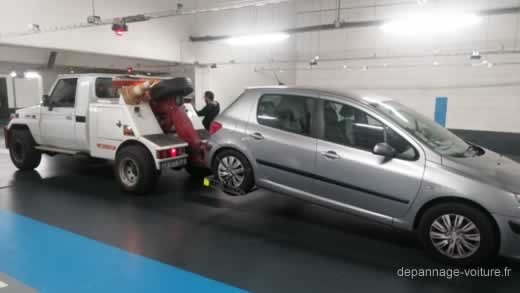 besoin d'un dépannage auto à paris ? notre service rapide et fiable est à votre disposition 24/7 pour vous aider en cas de panne, accident ou problème mécanique. contactez-nous pour un service professionnel et réactif, où que vous soyez dans la capitale.
