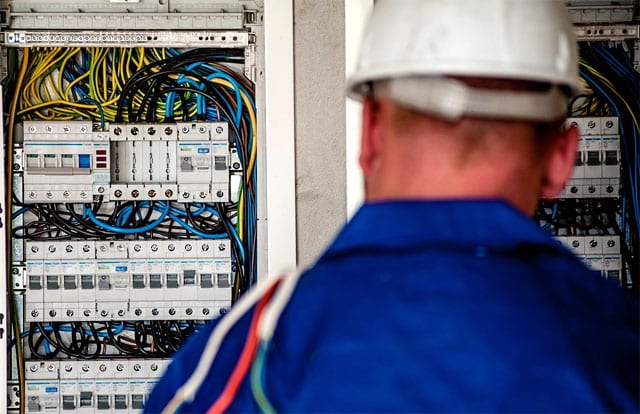 besoin d'un dépannage électrique rapide et efficace ? notre équipe d'experts est à votre service pour résoudre tous vos problèmes d'électricité, que ce soit pour des pannes, des installations ou des réparations. bénéficiez d'un service professionnel et sécurisé, disponible 24/7.