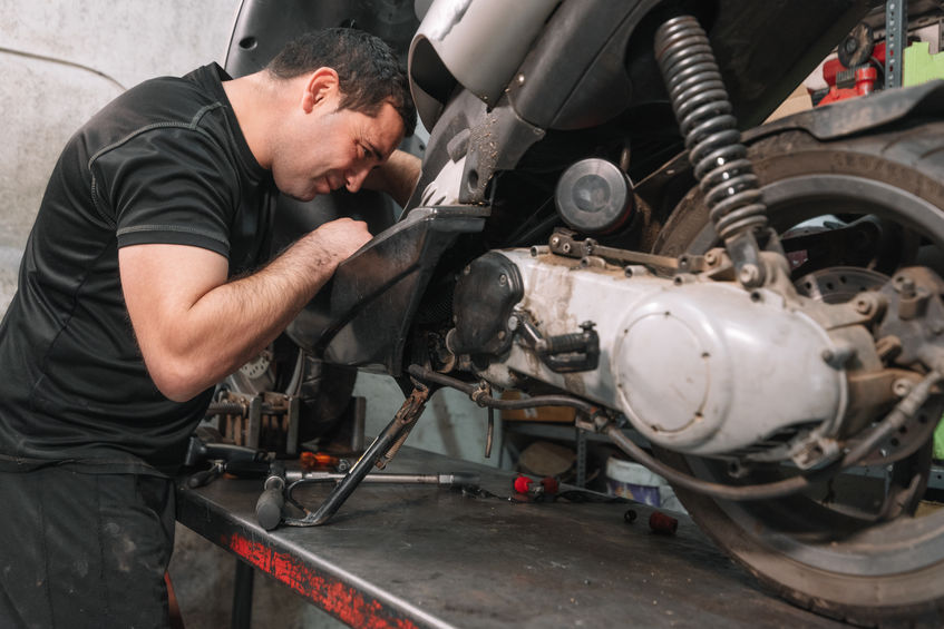 découvrez notre service de dépannage pour motos et scooters à paris 15. rapide et efficace, notre équipe de professionnels est prête à intervenir 24/7 pour vous remettre sur la route. ne laissez pas une panne gâcher votre journée, contactez-nous dès maintenant !