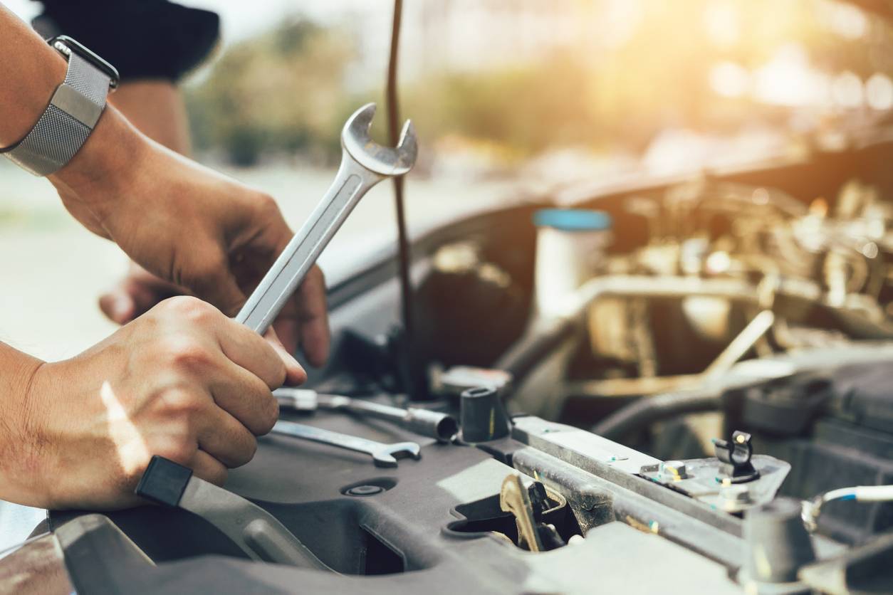 besoin d'un dépannage voiture rapide et fiable ? notre service est à votre disposition 24/7 pour vous aider en cas de panne. qu'il s'agisse d'une batterie à plat, d'une crevaison ou d'autres problèmes mécaniques, nos experts sont prêts à intervenir et à vous remettre sur la route en un rien de temps.
