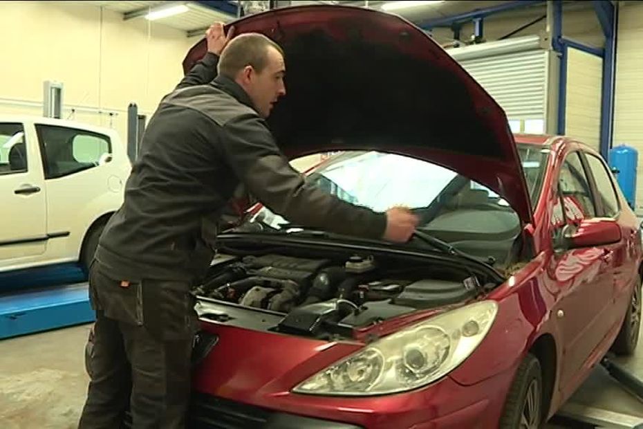 besoin d'un dépannage voiture à paris ? notre service rapide et fiable est à votre disposition 24/7 pour résoudre tous vos problèmes mécaniques. contactez-nous pour une assistance immédiate et professionnelle.