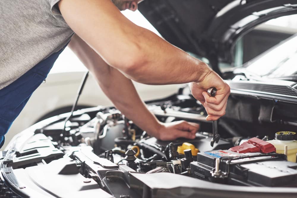 besoin d'un dépannage voiture à paris ? nos experts interviennent rapidement et efficacement pour vous dépanner à tout moment, que ce soit sur la route ou à domicile. service fiable et professionnel pour tous types de véhicules.