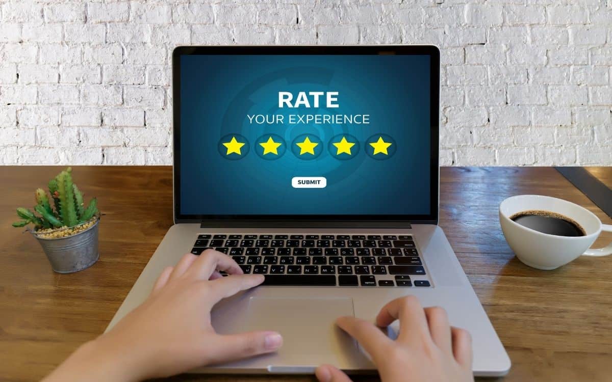 découvrez pourquoi les avis clients sont essentiels pour le succès de votre entreprise. apprenez comment ces témoignages influencent la confiance des consommateurs, améliorent votre réputation en ligne et aident à optimiser vos produits et services.