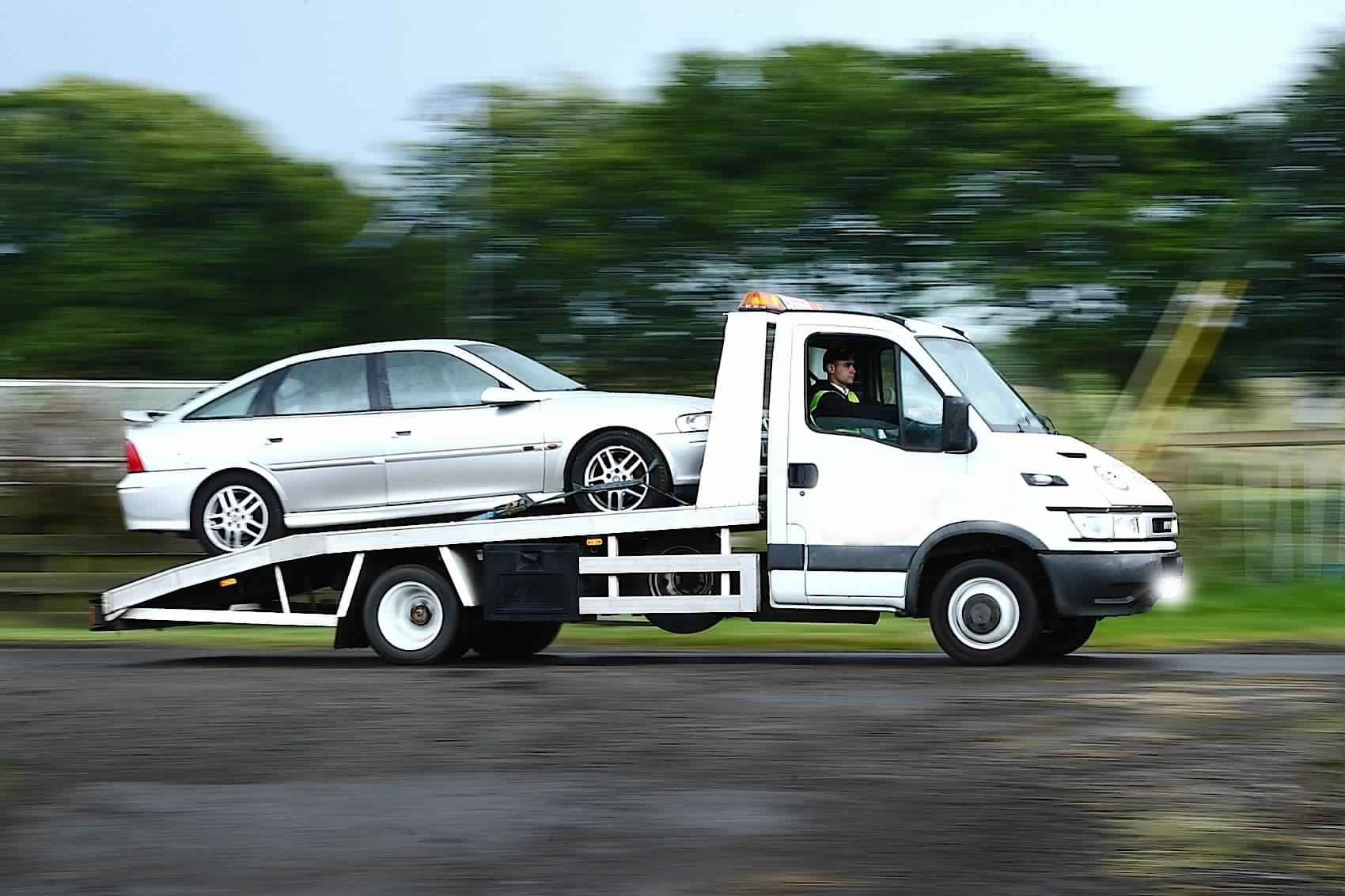 découvrez nos services de remorquage à paris, rapides et efficaces, pour vous accompagner en toute sécurité dans toutes vos situations d'urgence. nous intervenons 24/7 pour vous dépanner et vous offrir une tranquillité d'esprit sur la route.