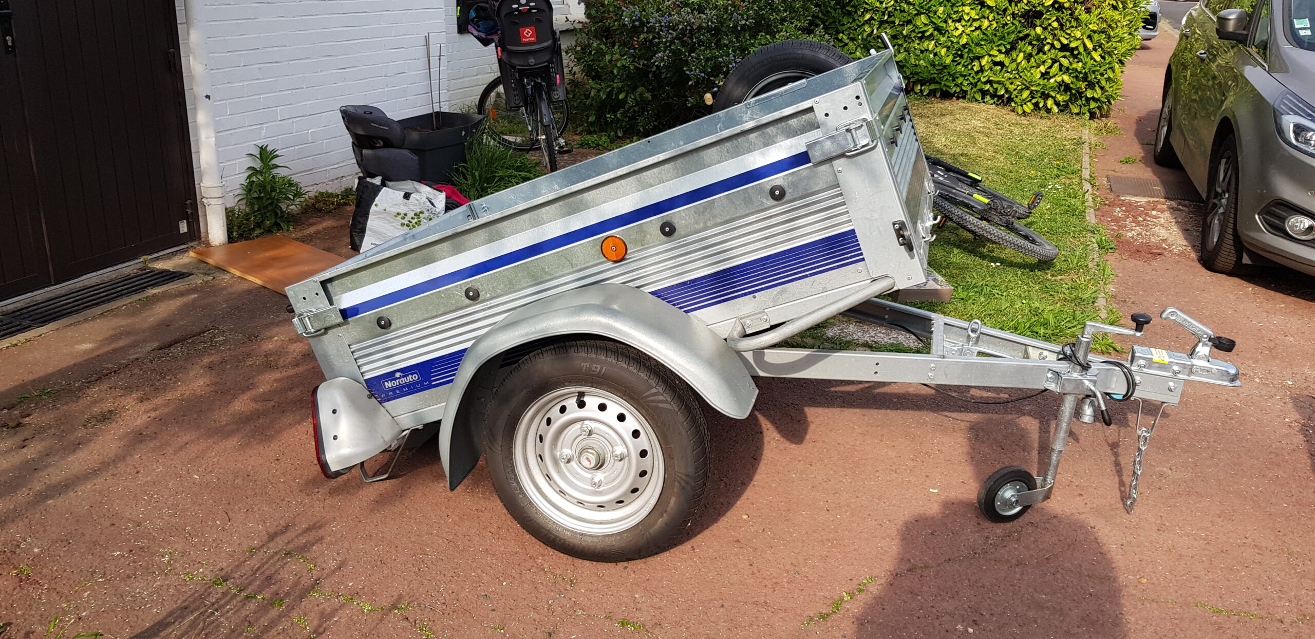 découvrez nos services de remorquage pas cher, alliant rapidité et efficacité. nos professionnels qualifiés sont disponibles 24/7 pour répondre à vos besoins, que ce soit en cas de panne ou d'accident. profitez de tarifs compétitifs sans compromettre la qualité de service !