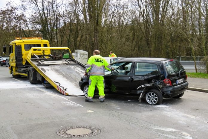 découvrez notre service de remorquage de voiture à paris, rapide et fiable. que ce soit en cas de panne ou d'accident, nos équipes professionnelles sont disponibles 24/7 pour vous assister et transporter votre véhicule en toute sécurité.