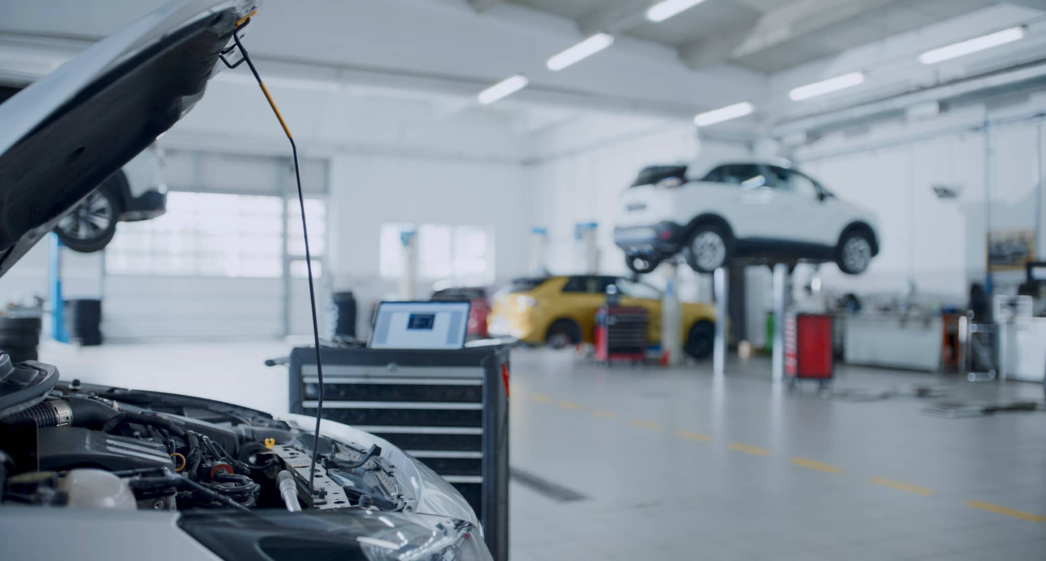 besoin d'une assistance rapide pour votre voiture ? nos services de dépannage automobile vous garantissent une intervention rapide et efficace pour tous types de pannes. contactez-nous pour un service de qualité, 24/7.
