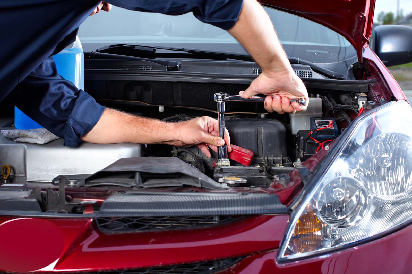 découvrez nos services de dépanneur auto rapides et fiables, disponibles 24/7 pour vous aider en cas de panne ou d'accident. profitez de notre expertise pour un dépannage efficace, où que vous soyez.