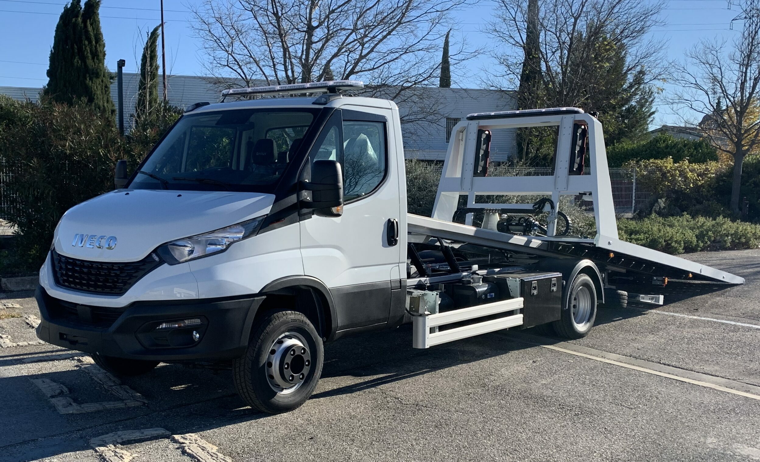 découvrez nos services de vérifications pour dépanneuses, garantissant la sécurité et la fiabilité de votre véhicule de dépannage. profitez de contrôles approfondis pour assurer un service optimal sur la route.